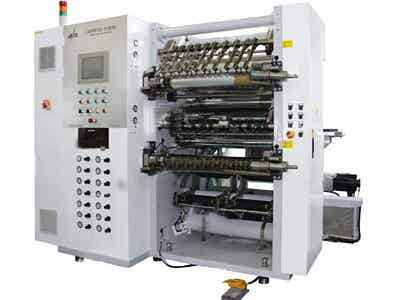 先導智能 鋰電池設(shè)備 電極材料自動分切機