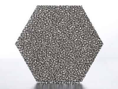 愛藍(lán)天泡沫鐵鎳