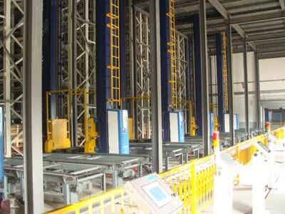 井松科技 鋰電設(shè)備 中型堆垛機(jī)