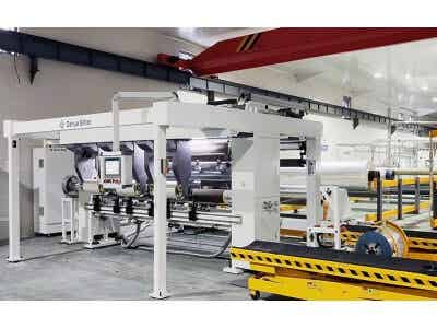 大華工控 獨立臂驅(qū)動收卷分切機