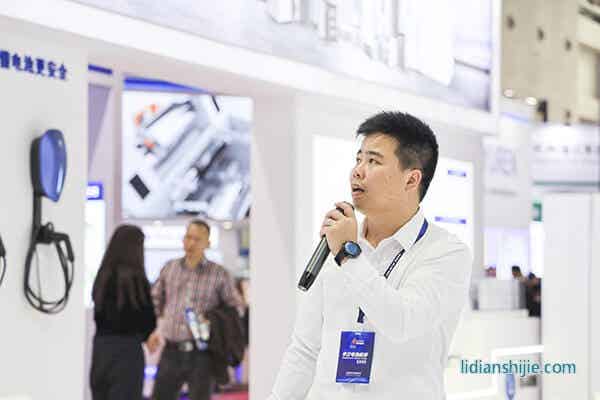 星云股份內(nèi)部4名產(chǎn)品專家現(xiàn)場進行主題分享