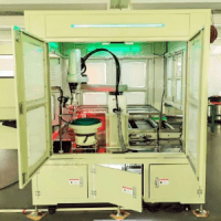 全自動(dòng)拔插膠釘機(jī)