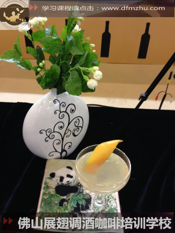 1425279097393009.jpg 003kHHS5gy6L5jEaWQg20_副本.jpg